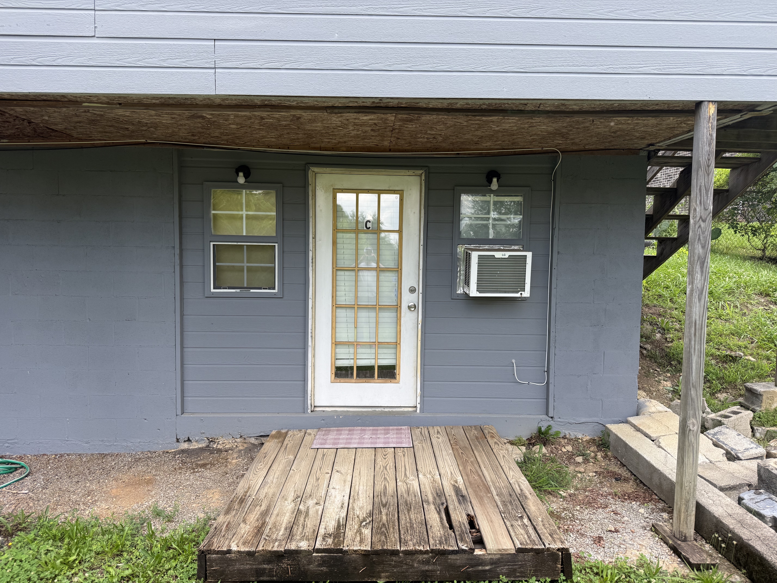 3322 Parker Ln