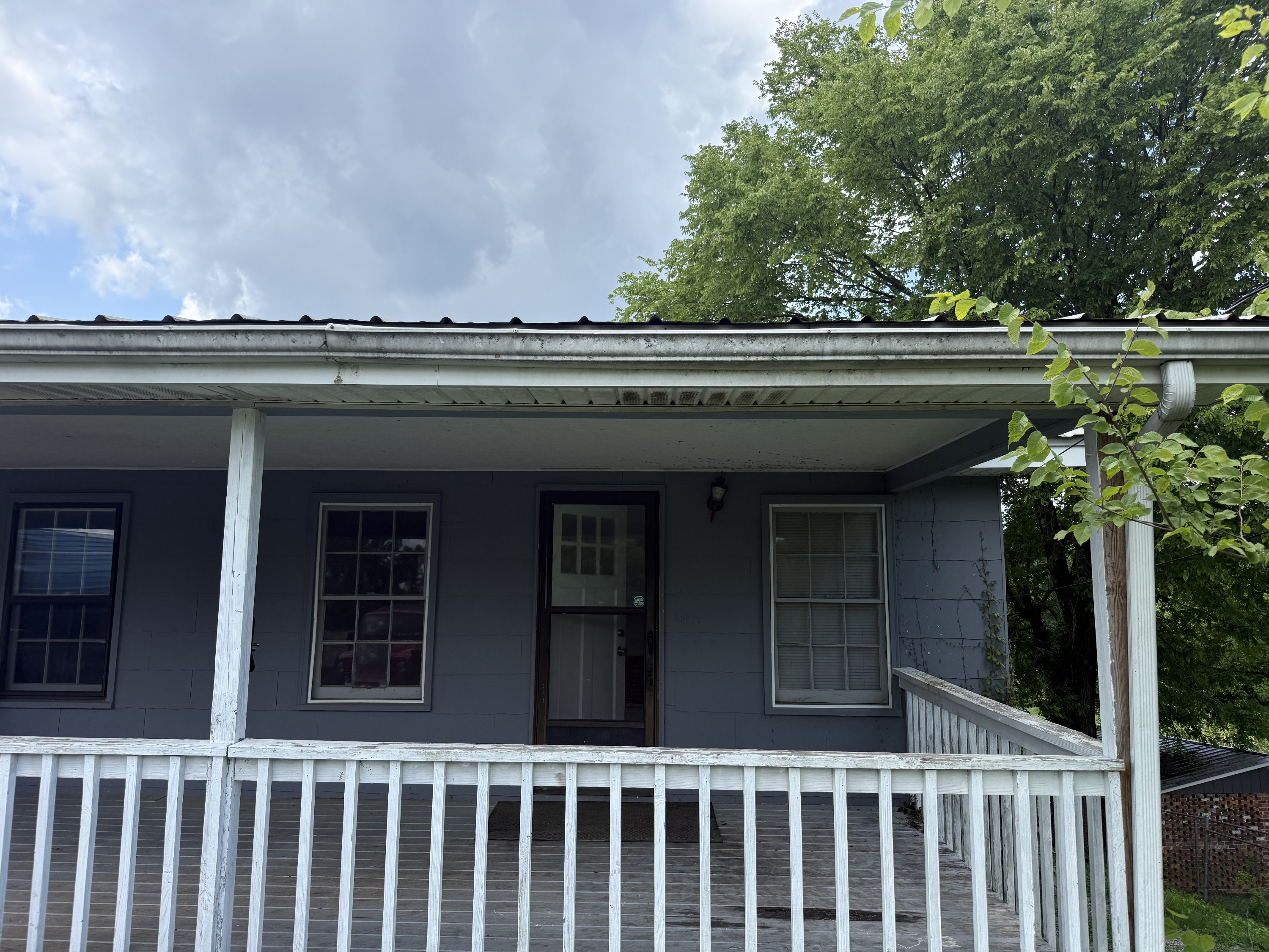 3322 Parker Ln