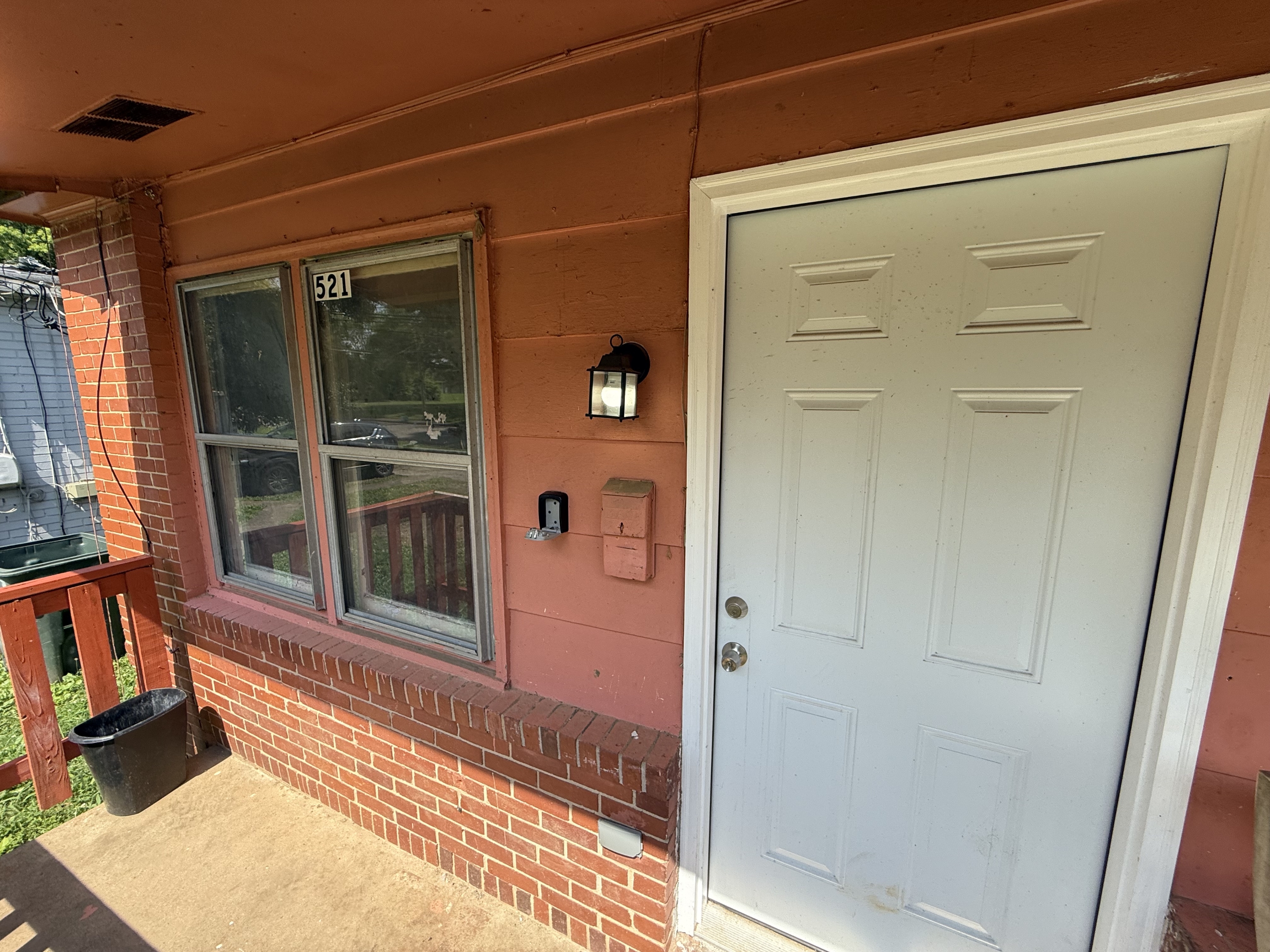 521 North Hawthorne Street - A