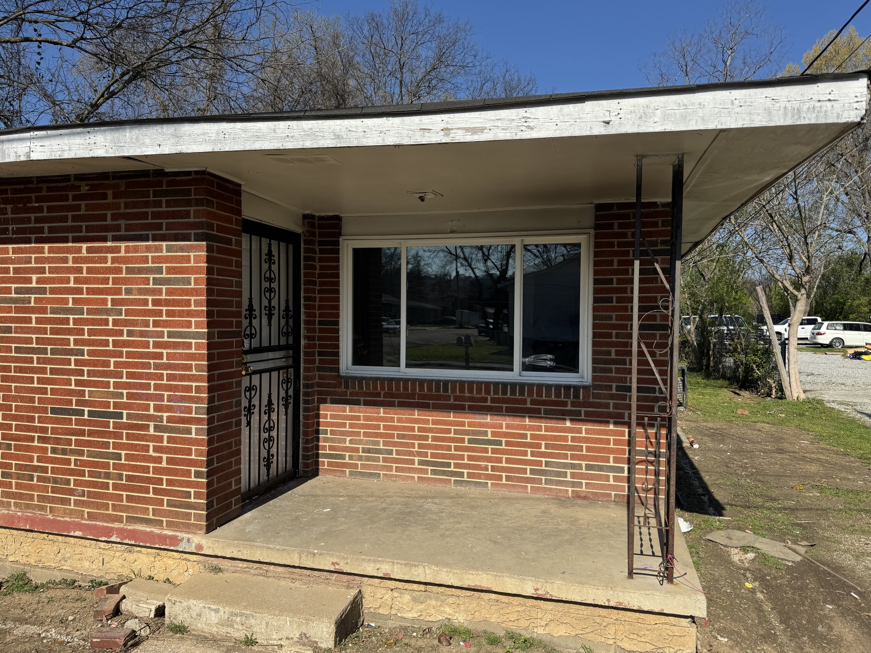 1001 North Hickory Street - 2