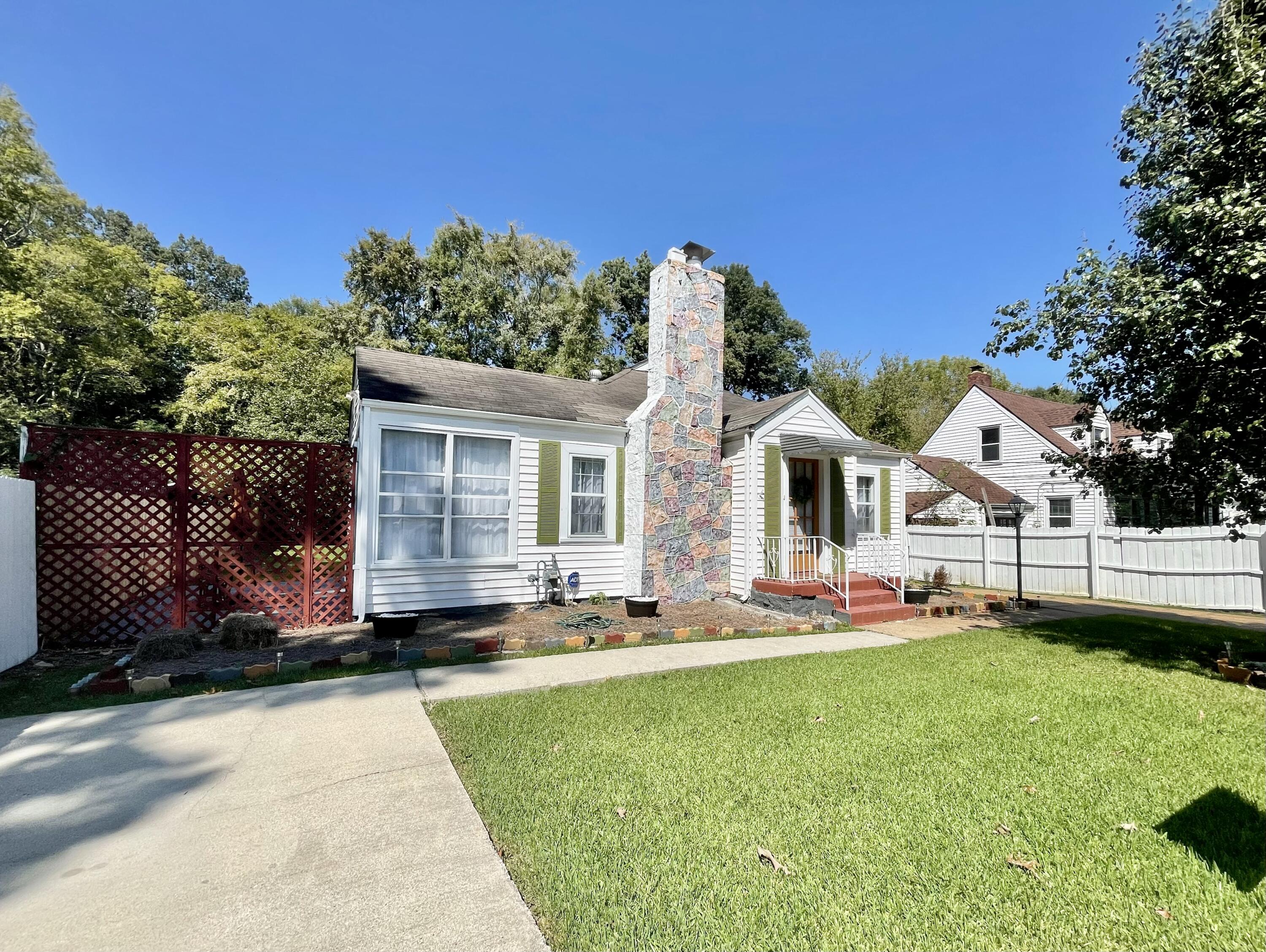 Property main image